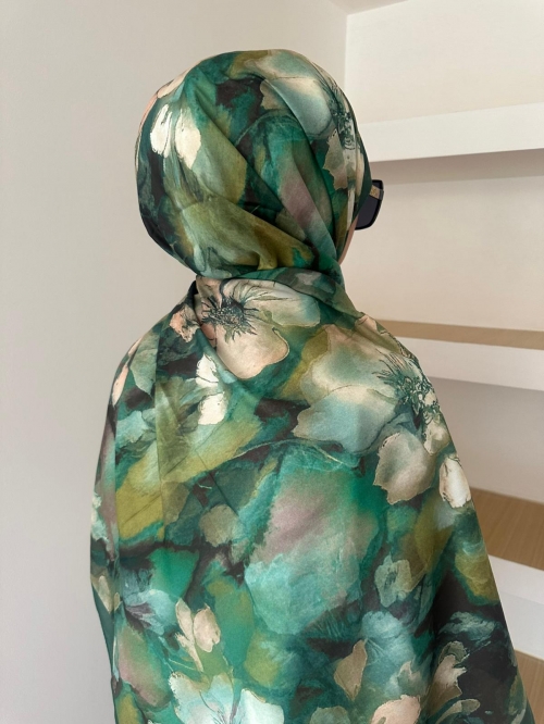 �i�ek Desen Pamuklu Soft �al - Ye�il